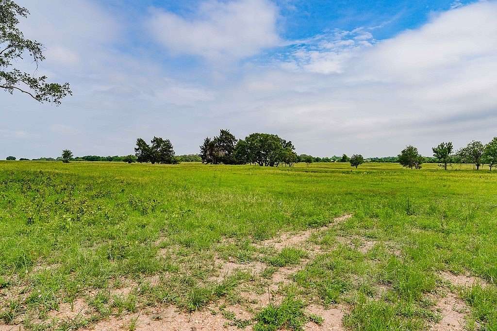 8 Acres of Land for Sale in Round Top, Texas