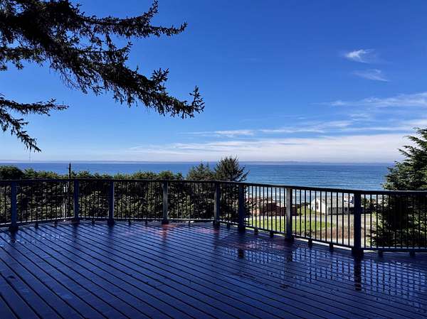 10 Acres of Land with Home for Sale in Smith River, California