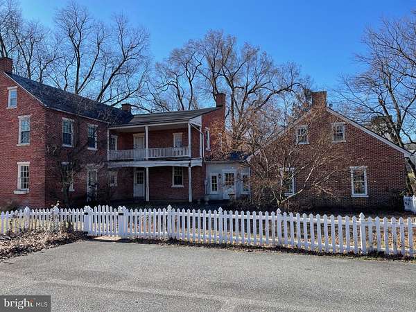 4 Acres of Mixed-Use Land for Lease in Lancaster, Pennsylvania