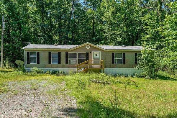 5 Acres of Residential Land with Home for Sale in Pine Bluff, Arkansas