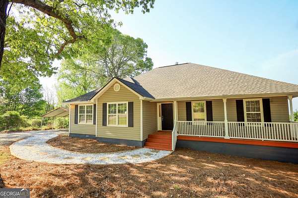 24.6 Acres of Land with Home for Sale in Jefferson, Georgia