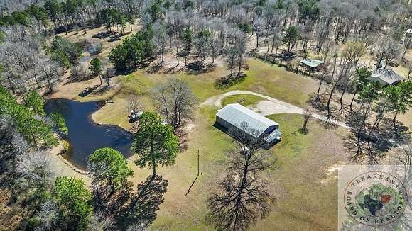 10 Acres of Recreational Land with Home for Sale in Texarkana, Arkansas