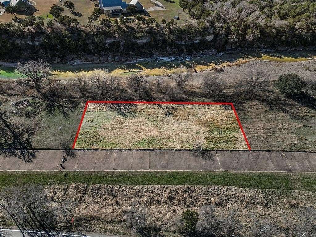 0.55 Acres of Residential Land for Sale in Glen Rose, Texas