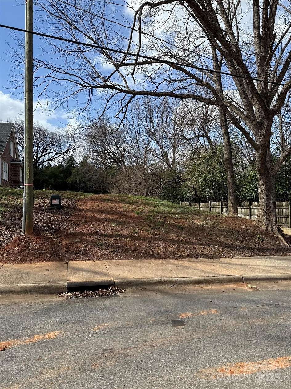 0.17 Acres of Mixed-Use Land for Sale in Charlotte, North Carolina