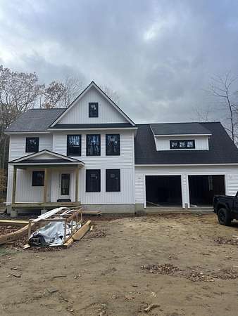 2.62 Acres of Residential Land with Home for Sale in Eliot, Maine