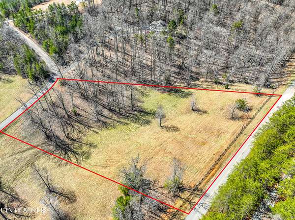 3 Acres of Residential Land for Sale in Madisonville, Tennessee