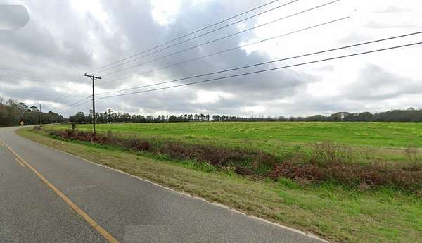 5 Acres of Residential Land for Sale in Valdosta, Georgia