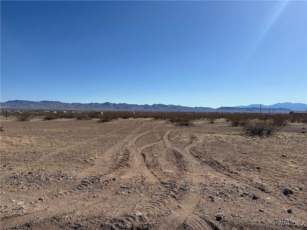 1.5 Acres of Residential Land for Sale in Golden Valley, Arizona