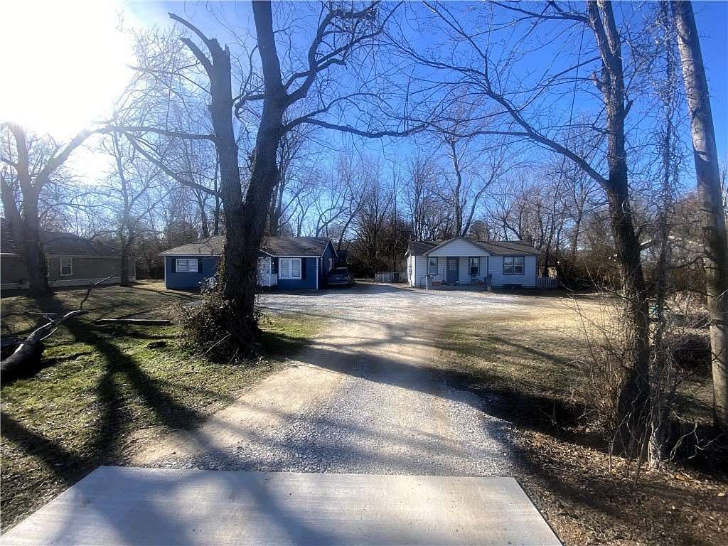 0.5 Acres of Land for Sale in Fayetteville, Arkansas