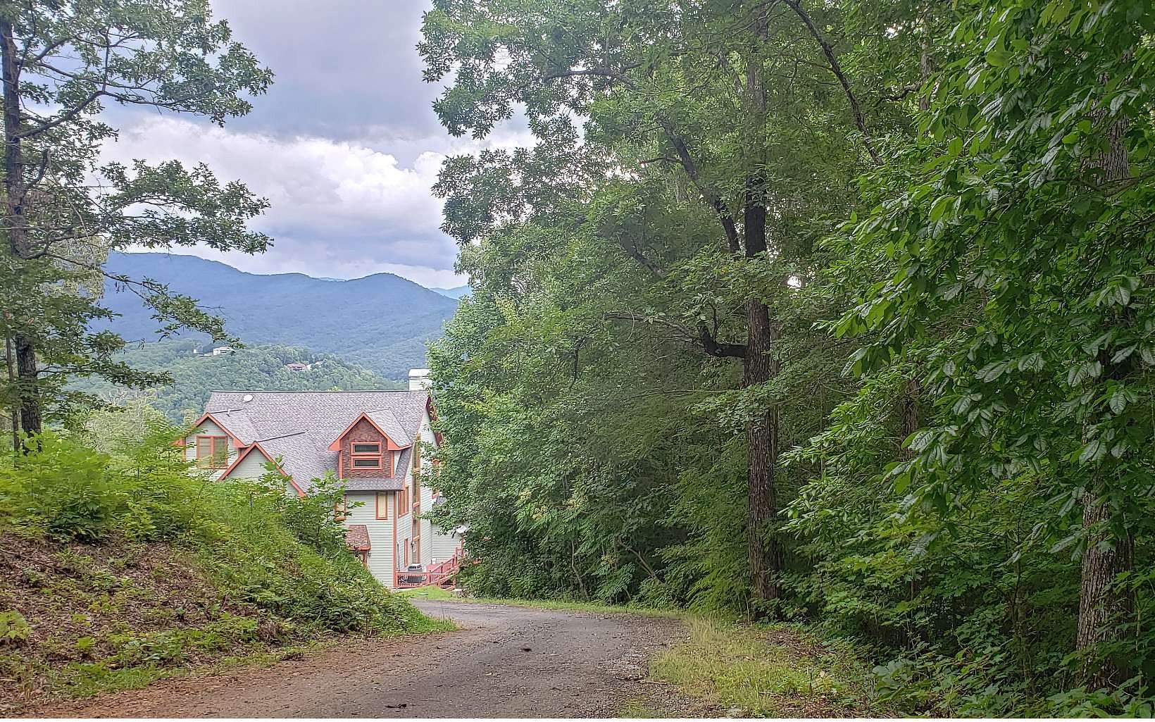 1.12 Acres of Residential Land for Sale in Hiawassee, Georgia