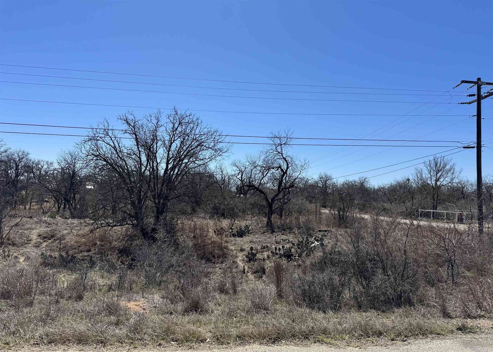 0.35 Acres of Residential Land for Sale in Kingsland, Texas