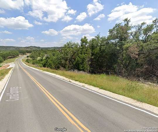 1.5 Acres of Residential Land for Sale in Canyon Lake, Texas