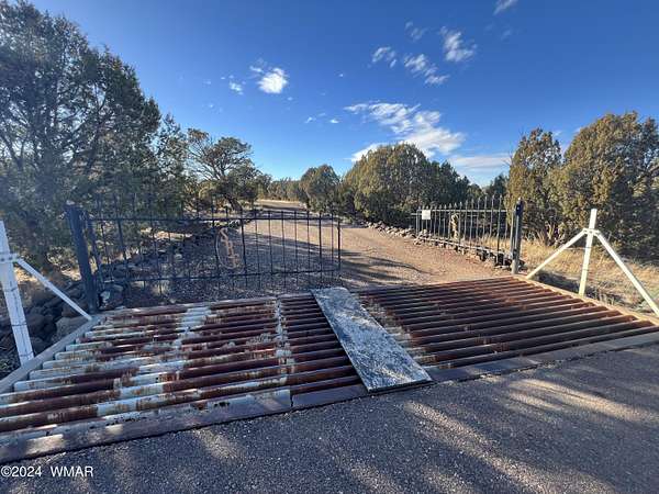 2.42 Acres of Residential Land for Sale in Show Low, Arizona