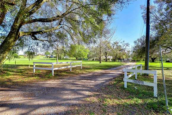 2.87 Acres of Residential Land with Home for Sale in Dade City, Florida
