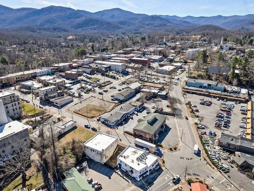 0.04 Acres of Commercial Land for Sale in Waynesville, North Carolina