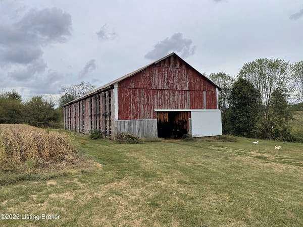 24.9 Acres of Land for Sale in Shelbyville, Kentucky