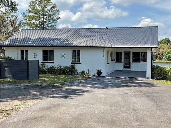 2.5 Acres of Residential Land with Home for Lease in DeLand, Florida