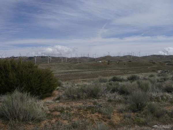 3.84 Acres of Land for Sale in Tehachapi, California