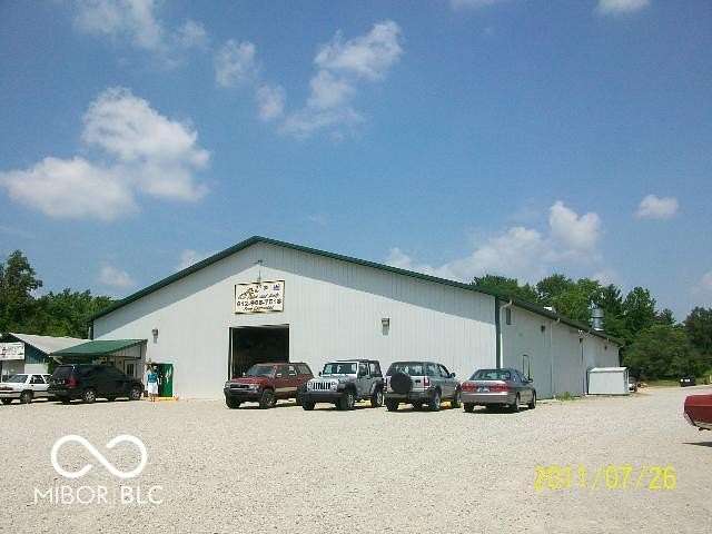 3.3 Acres of Improved Commercial Land for Sale in Nashville, Indiana