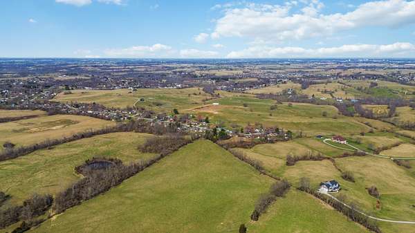 231 Acres of Agricultural Land for Sale in Berea, Kentucky