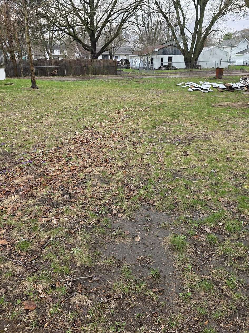 0.09 Acres of Land for Sale in Dowagiac, Michigan