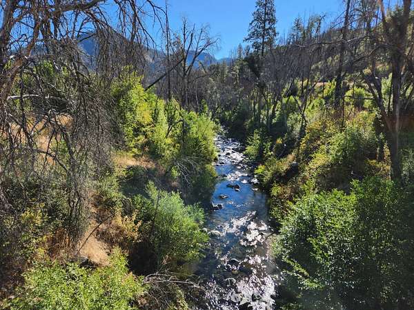 5.62 Acres of Residential Land for Sale in Lakehead, California