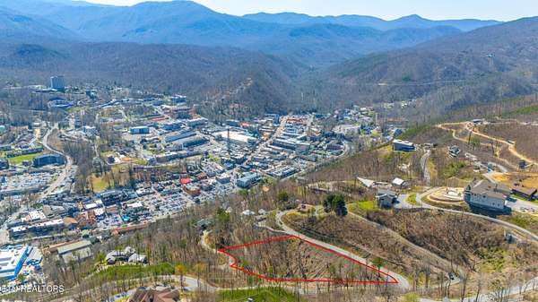 1.13 Acres of Land for Sale in Gatlinburg, Tennessee