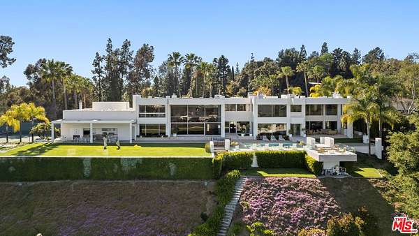 3.4 Acres of Residential Land with Home for Sale in Pasadena, California