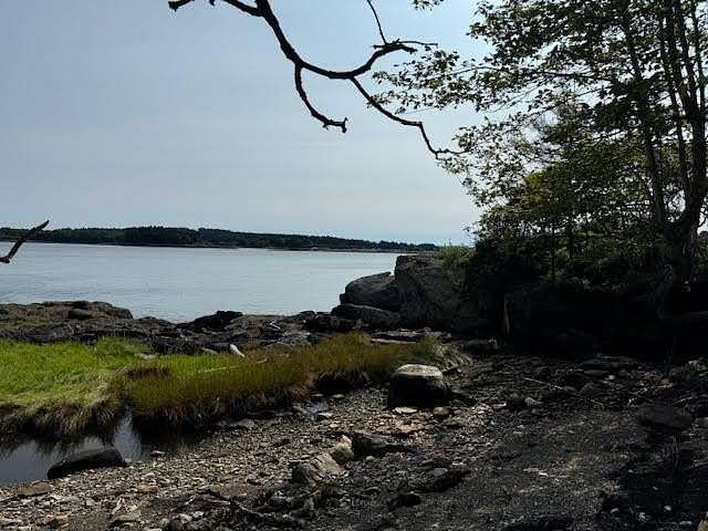 1.54 Acres of Residential Land for Sale in Harpswell Town, Maine