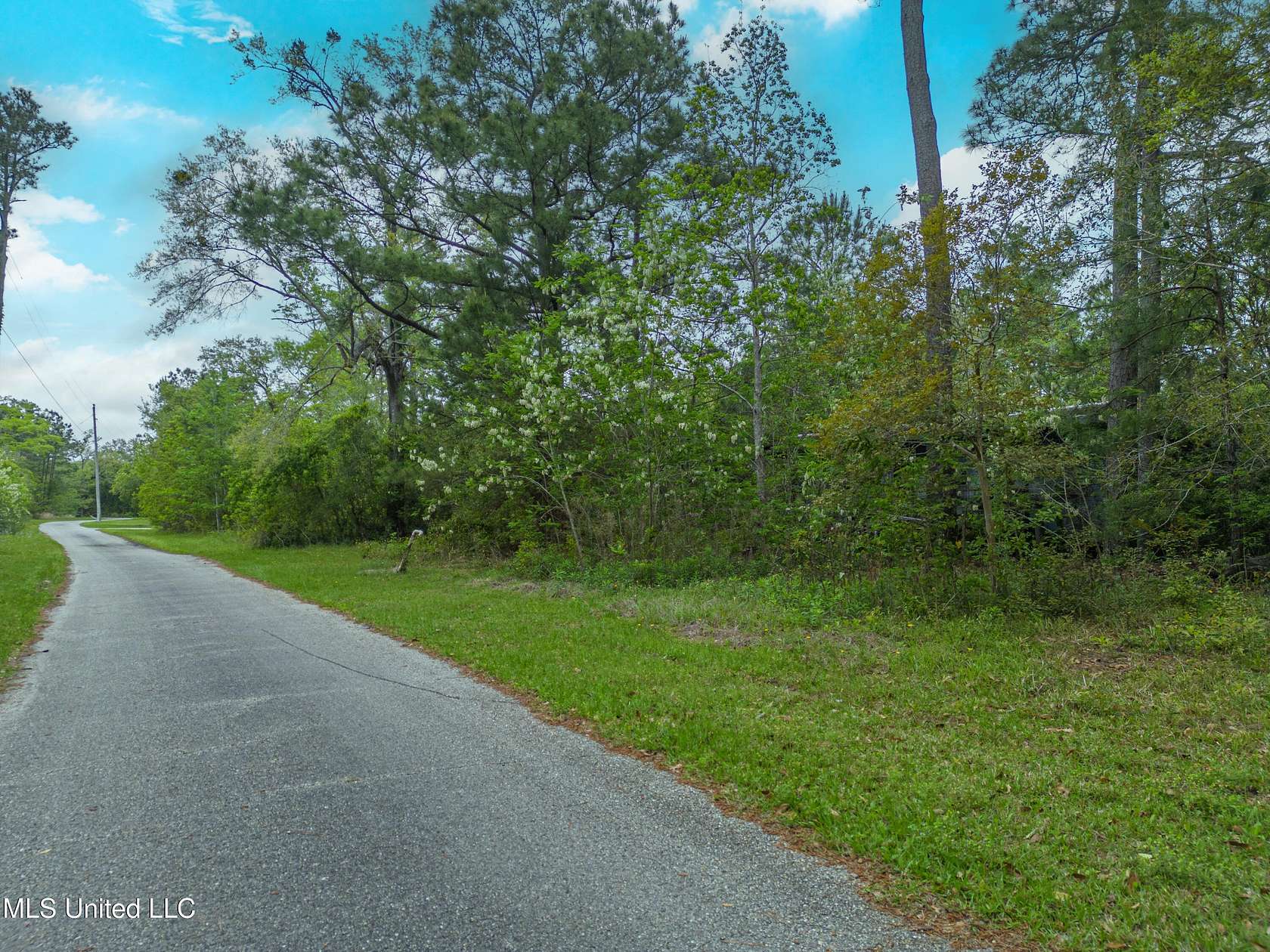 0.35 Acres of Residential Land for Sale in Bay St. Louis, Mississippi
