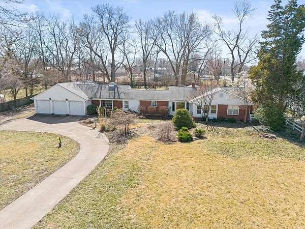 0.95 Acres of Residential Land for Sale in Overland Park, Kansas