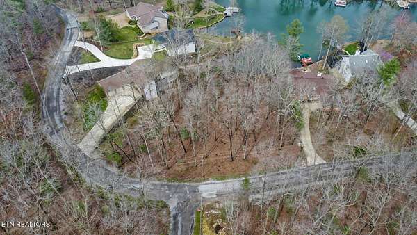 0.86 Acres of Residential Land for Sale in Fairfield Glade, Tennessee