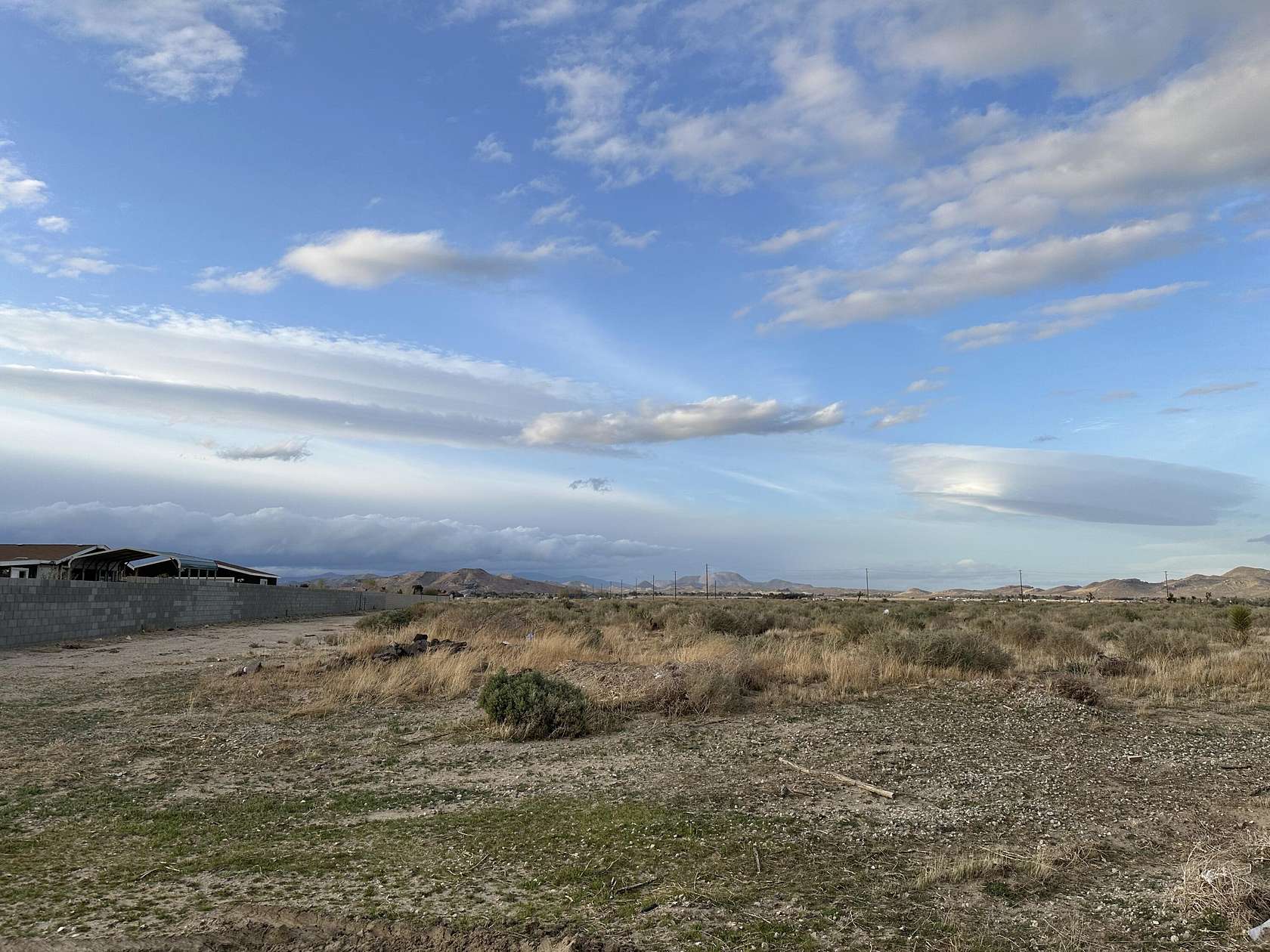 Residential Land for Sale in Rosamond, California