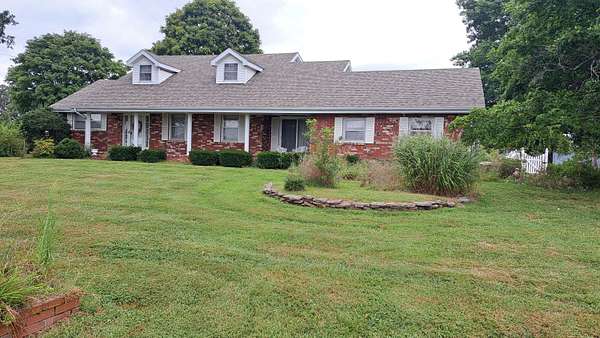 37.5 Acres of Land with Home for Sale in Billings, Missouri