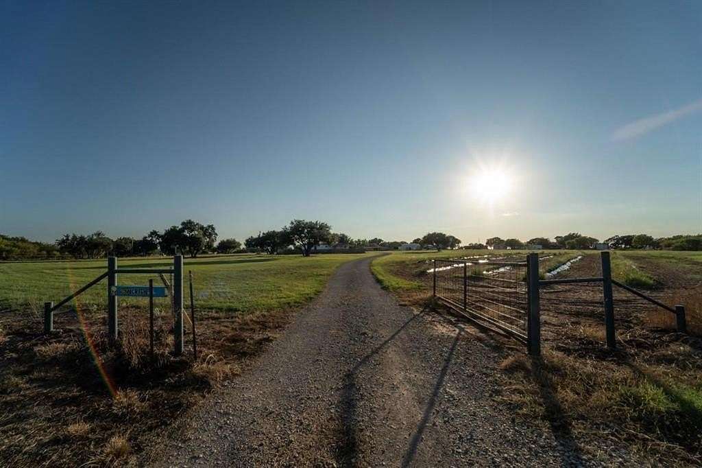 4 Acres of Residential Land for Sale in Breckenridge, Texas