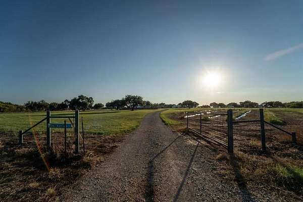 4 Acres of Residential Land for Sale in Breckenridge, Texas