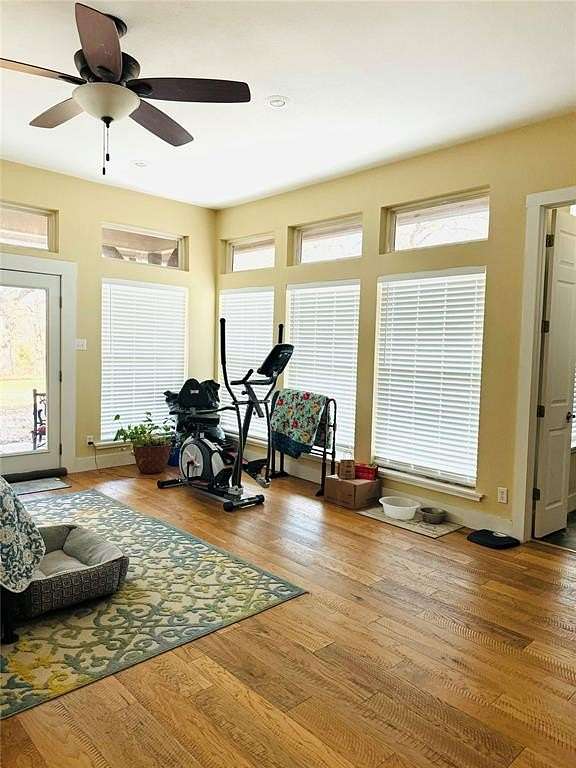 32 Acres of Agricultural Land with Home for Sale in Ivanhoe, Texas