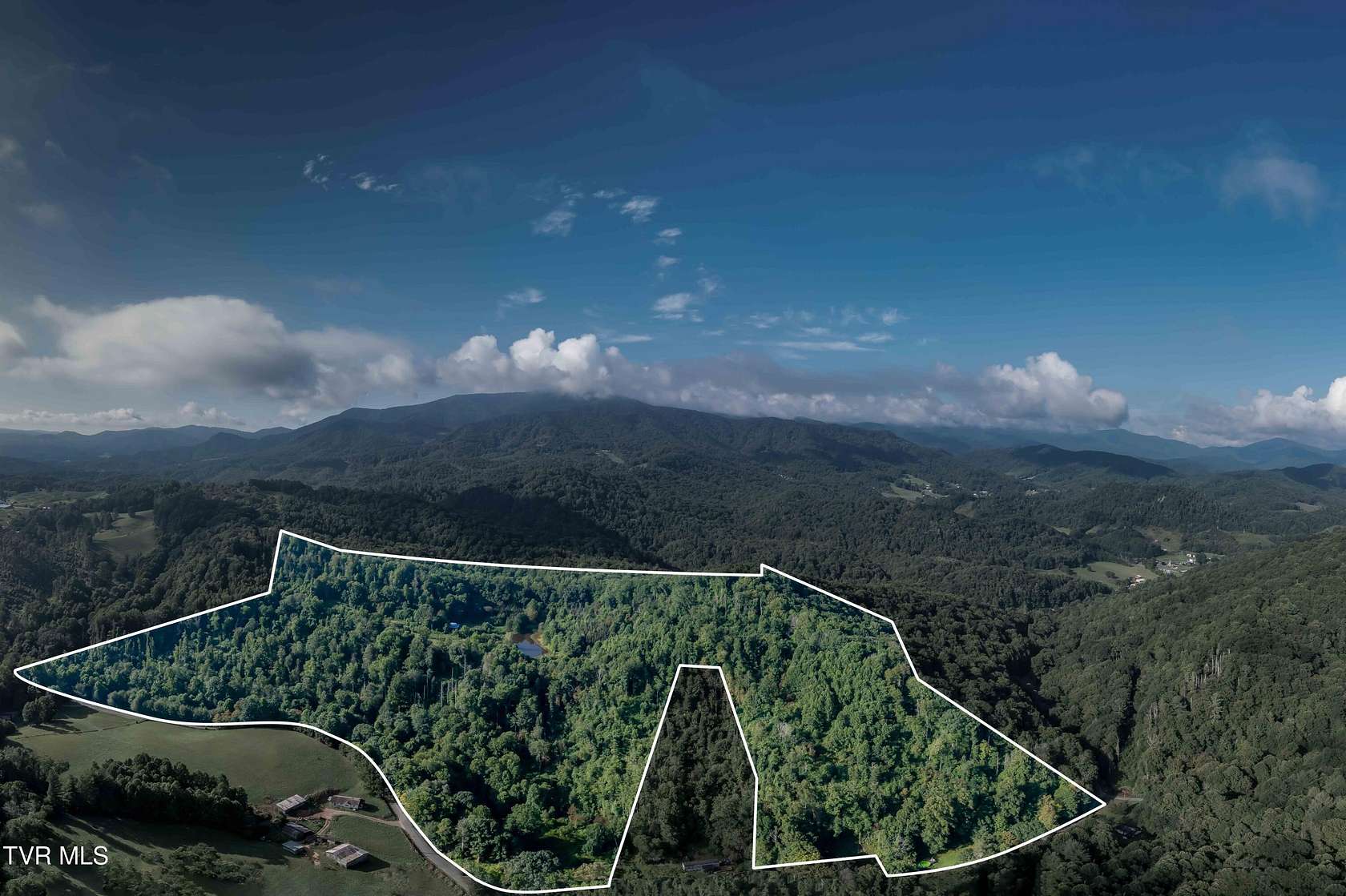 54 Acres of Recreational Land for Sale in Roan Mountain, Tennessee