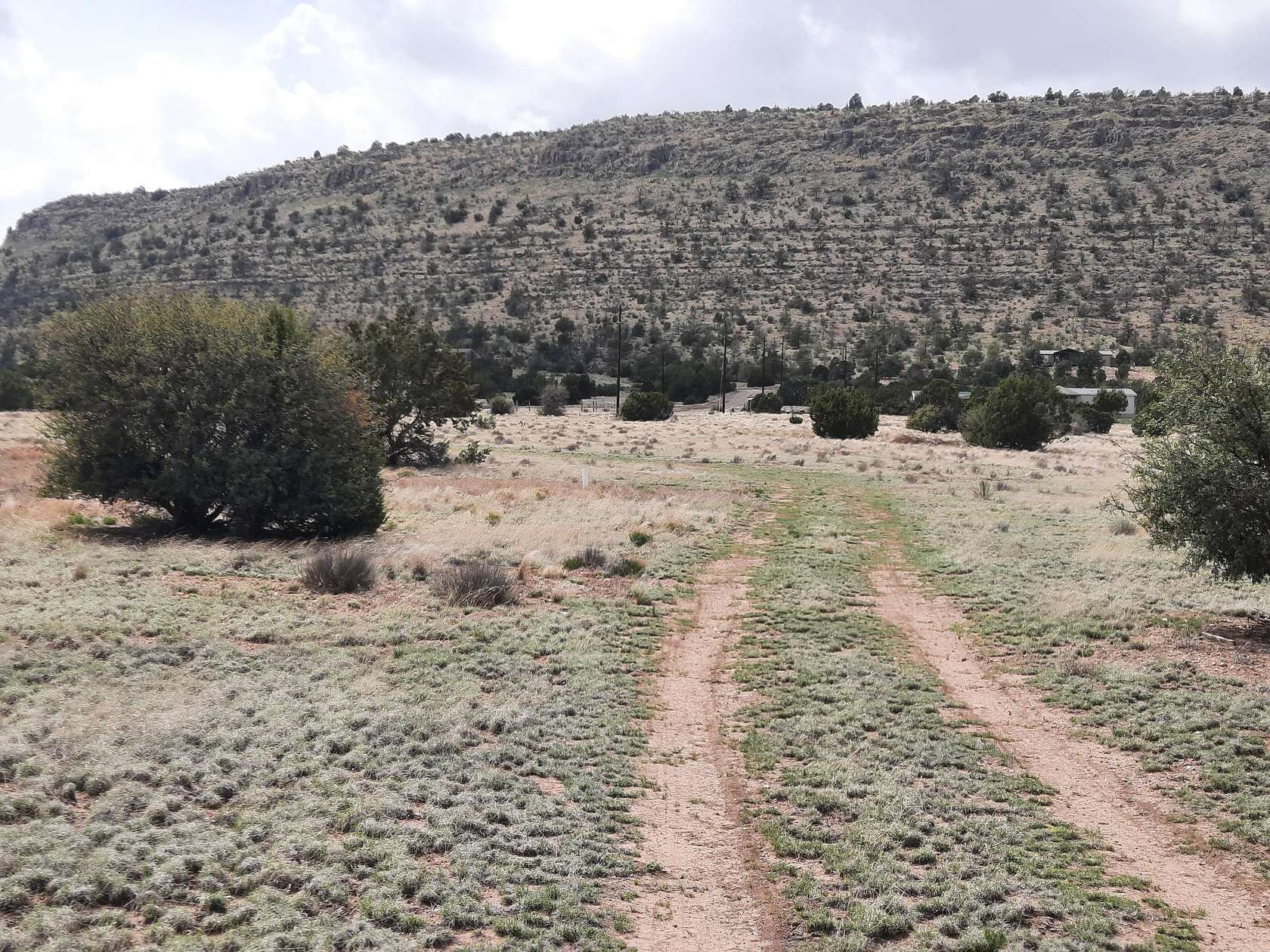 2 Acres of Land for Sale in Seligman, Arizona