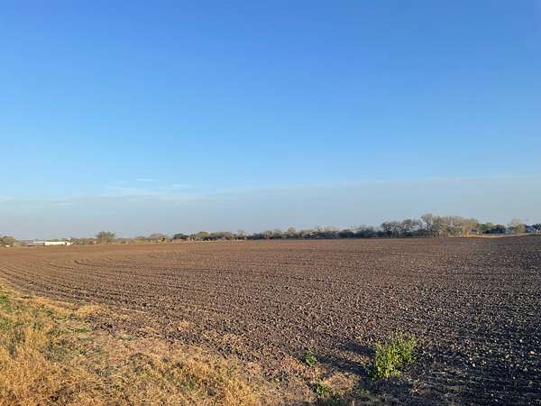 2.5 Acres of Residential Land for Sale in Sinton, Texas