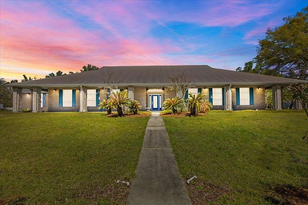 40 Acres of Recreational Land with Home for Sale in Trenton, Florida