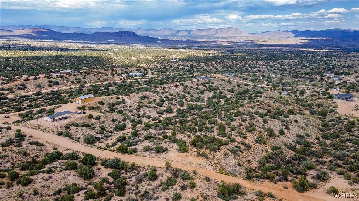 5 Acres of Residential Land for Sale in Kingman, Arizona