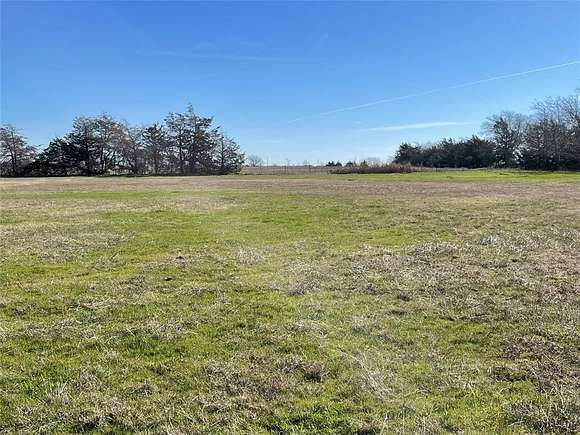 7 Acres of Residential Land for Sale in Greenville, Texas