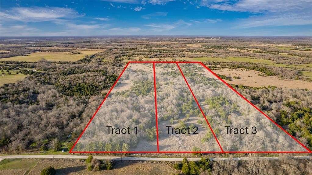 16 Acres of Recreational Land for Sale in Campbell, Texas
