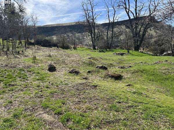 0.25 Acres of Residential Land for Sale in Tygh Valley, Oregon
