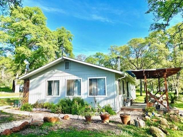 5.1 Acres of Residential Land with Home for Sale in Browns Valley, California