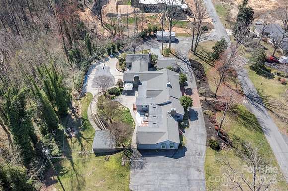 4.1 Acres of Residential Land with Home for Sale in Thomasville, North Carolina