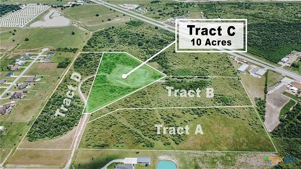 10 Acres of Land for Sale in Victoria, Texas
