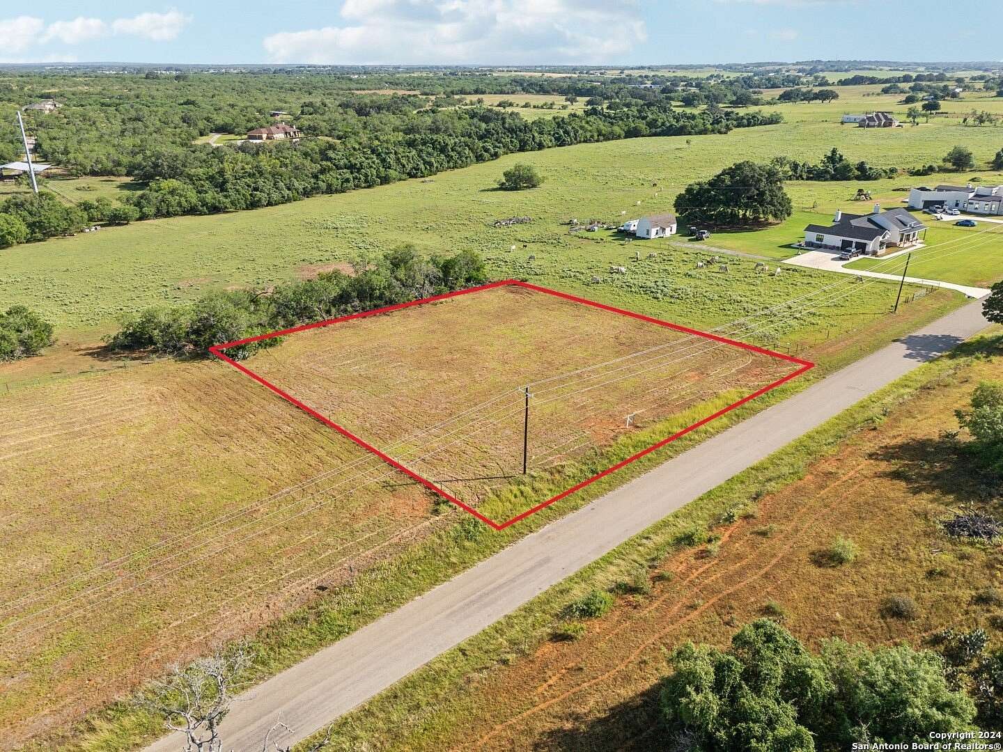 1 Acre of Residential Land for Sale in Floresville, Texas