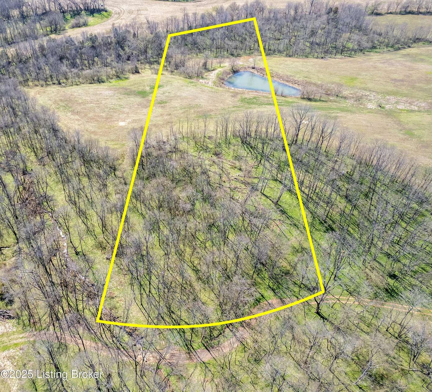 5 Acres of Land for Sale in Shelbyville, Kentucky